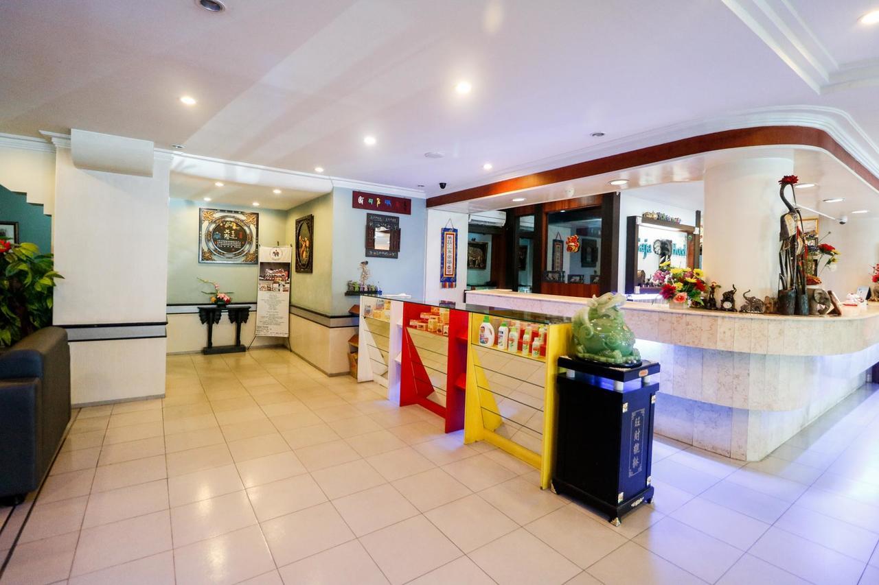 Reddoorz Plus @ Jalan Dr Sutomo Pekanbaru Extérieur photo
