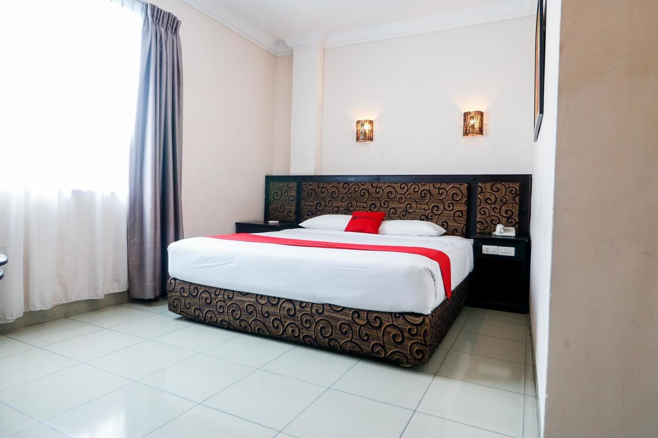 Reddoorz Plus @ Jalan Dr Sutomo Pekanbaru Extérieur photo